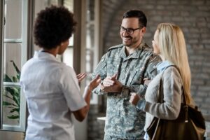 Cómo salir de deudas después del servicio militar