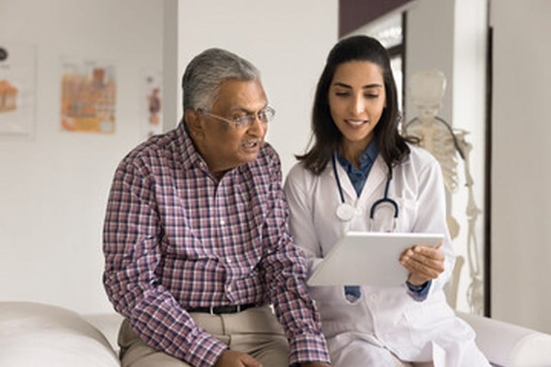 Cómo negociar facturas médicas elevadas
