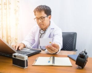 Errores al tratar de pagar deudas médicas