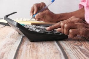 Alivio de deuda para préstamos del día de cobro en Laredo