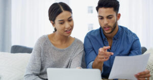 Alivio de deudas para latinos en EE.UU.