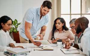 Beneficios y responsabilidades después de la muerte (deuda heredada)